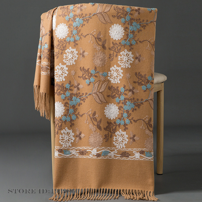 Woven Scarf Blanket - Sciarpa Pashmina in Cashmere da Donna,